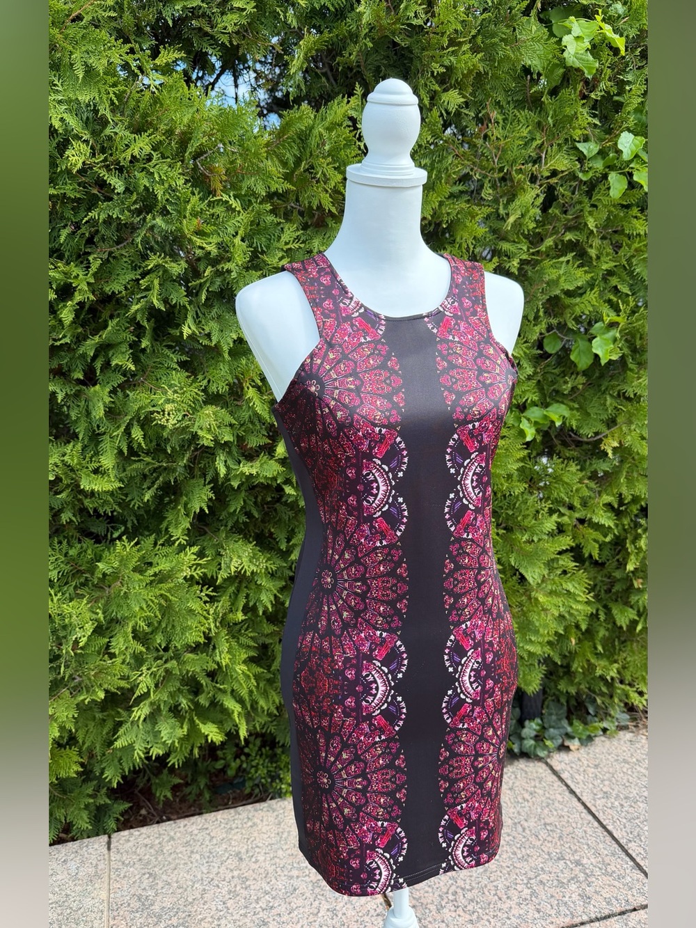 Forever 21 Black & Pink Sleeveless Bodycon Mini Dress